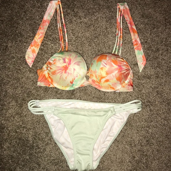 Victoria Secret Bombshell Swimsuit Top / Bottoms - Picture 2 of 7